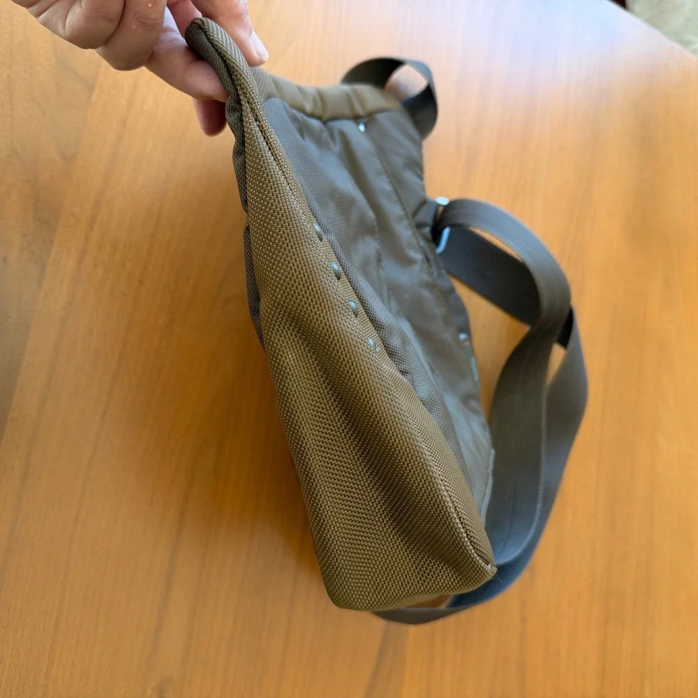 Tumi 5132B Olive Brown Ballistic Nylon Crossbody Messenger Travel Bag 10x10